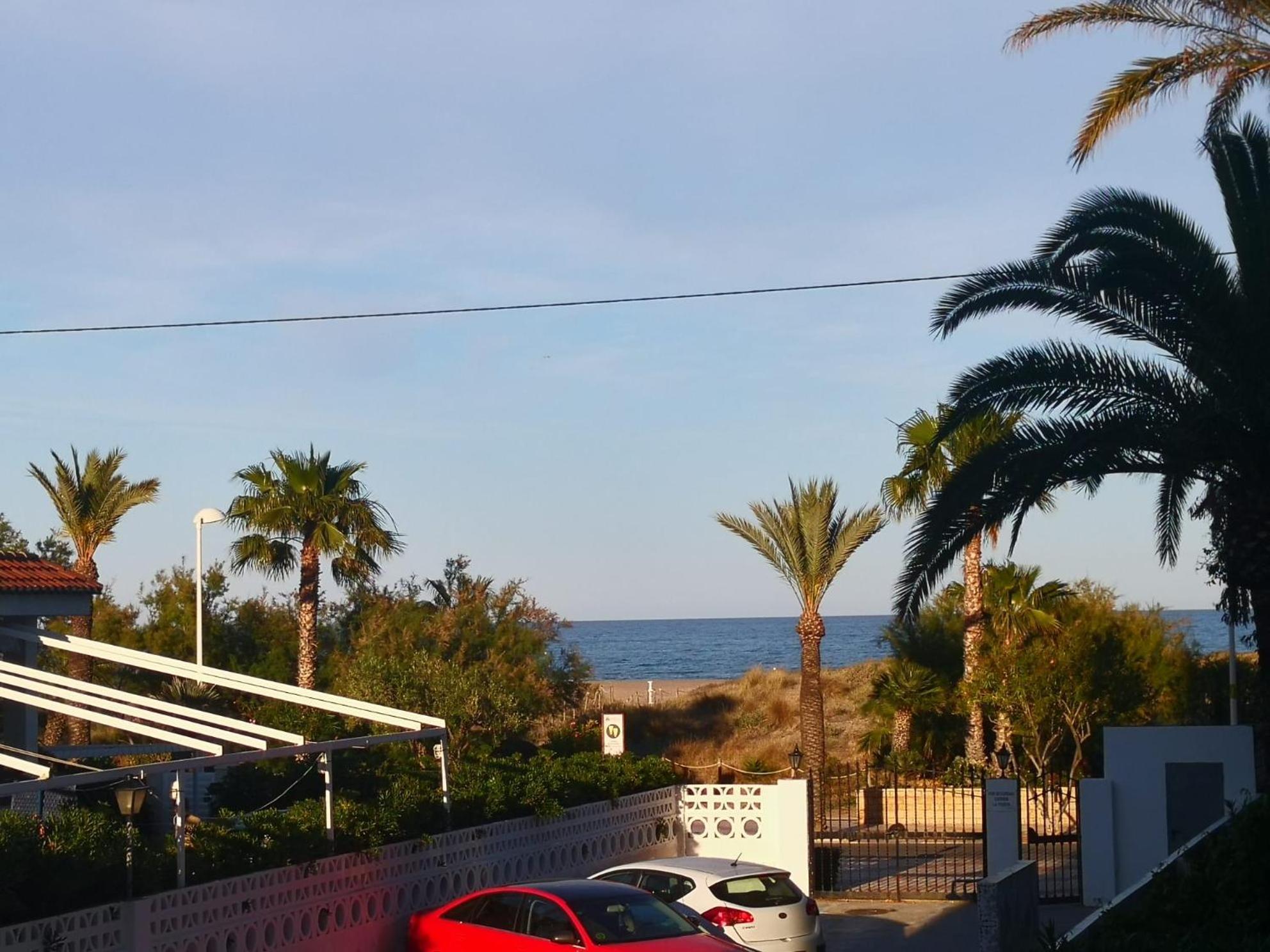 Sea View Apartment, First Line On The Beach, Remote Work Canet d'En Berenguer Luaran gambar
